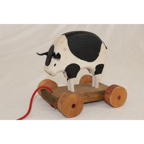 Vtg 1983 Handmade Pig Black White Wood Pull Toy Ring Cord Primitive On Wheels - Picture 1 of 4